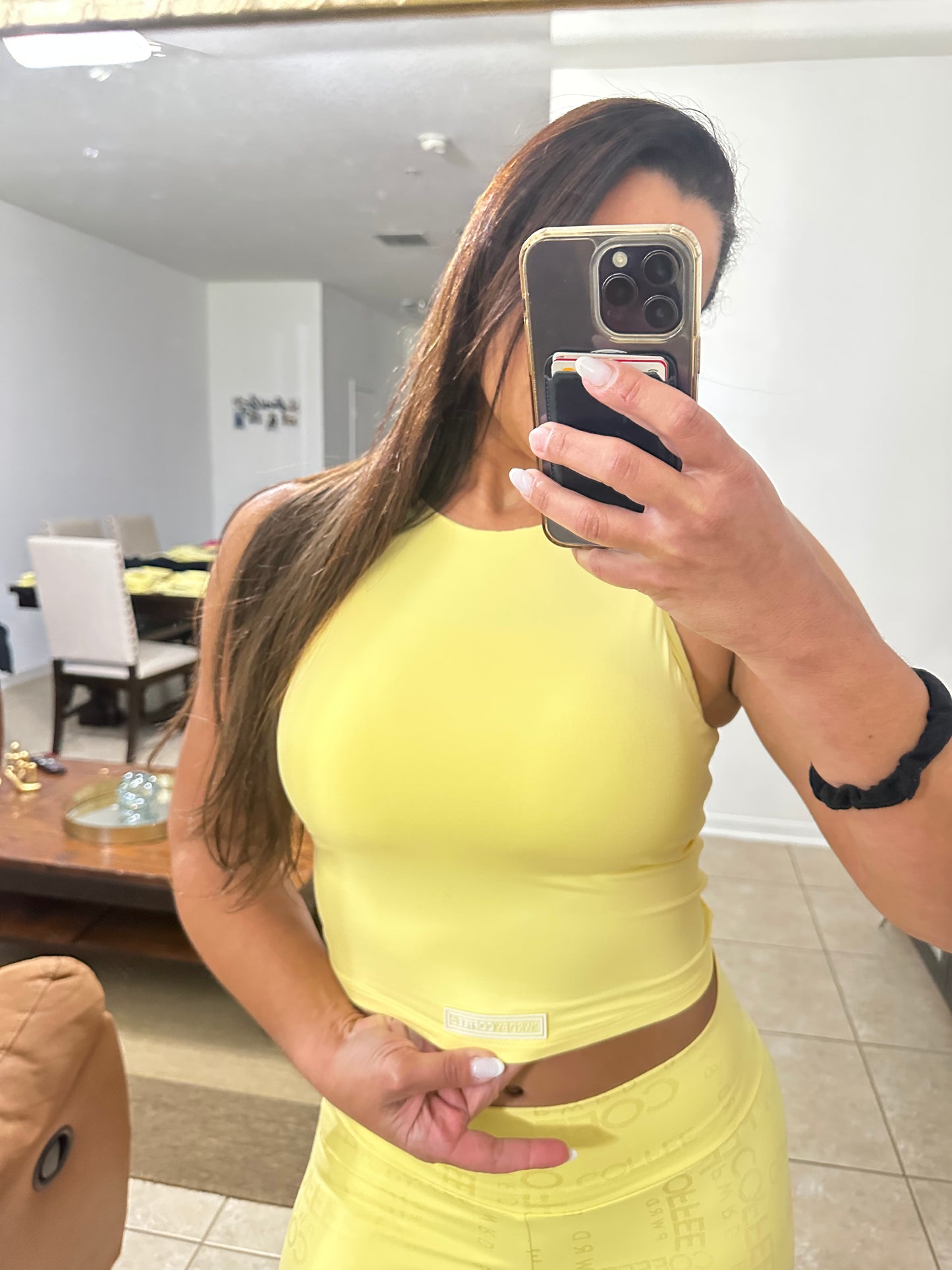CROPPED CARNA YELLOW SENSE